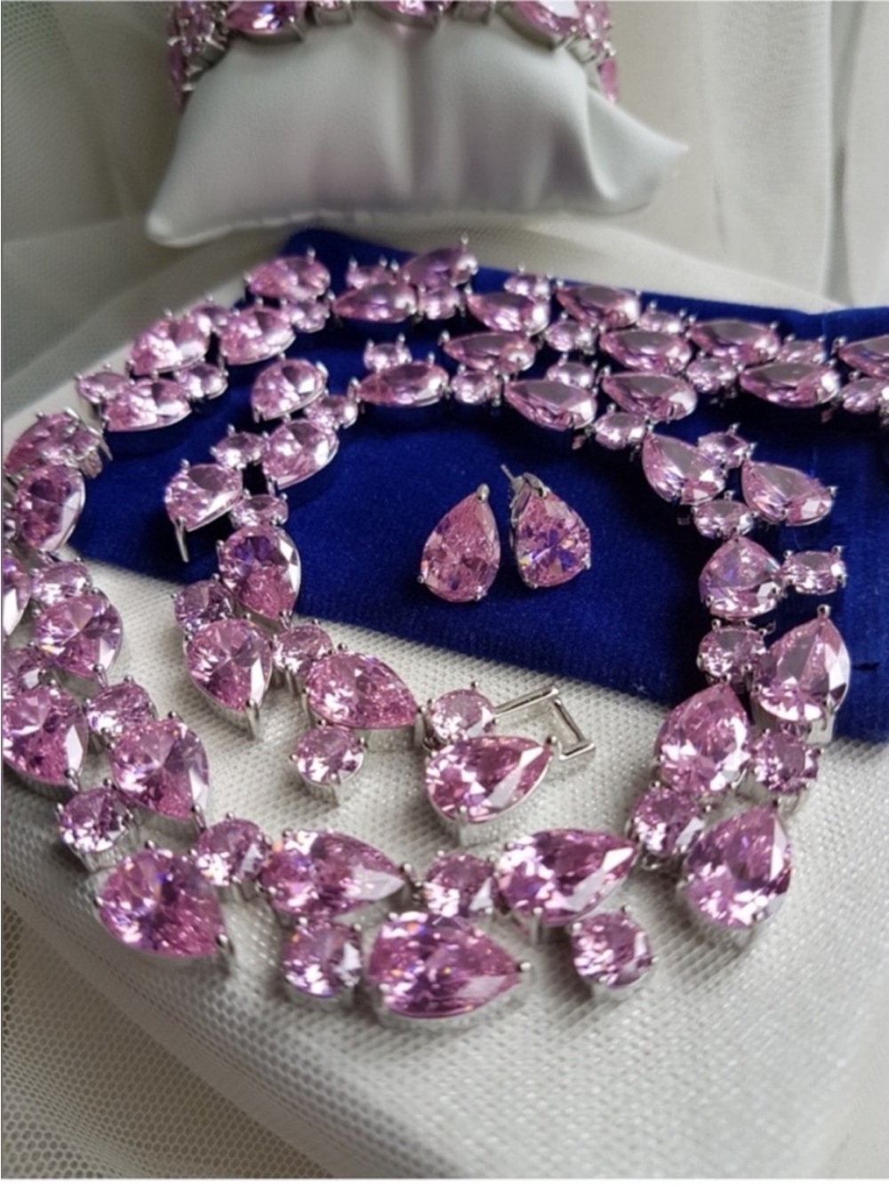 Swarovski Elements Pink Teardrop & Round Gemstone Statement Necklace & Studs NEW - Picture 6 of 17